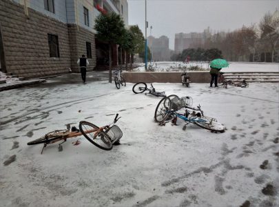 snow-bikes